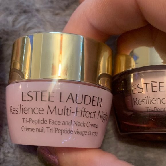 Estee Lauder Resilience Multi-Effect mini trio with day, night, and eye cream - Picture 4 of 5